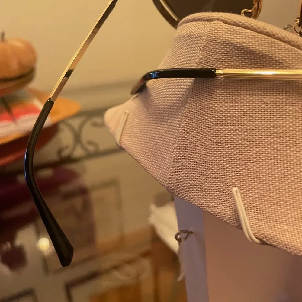 Isla Undercover Sunglasses - Picture 4 of 5